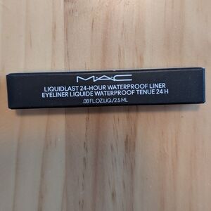 NIB MAC Cosmetics Liquidlast 24-Hour Waterproof Liner Color Point Black